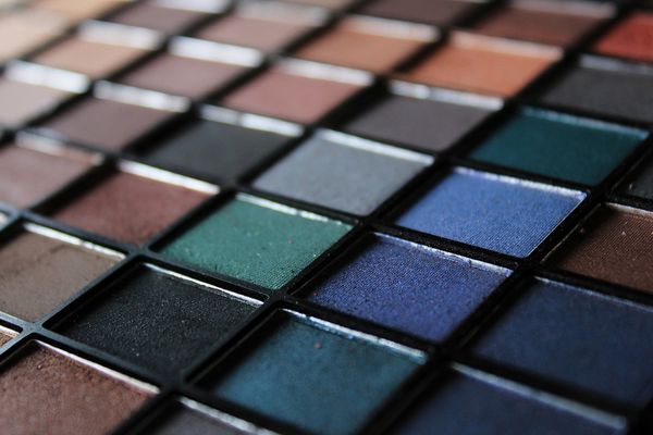 Jak audyt procesu produkcyjnego może zoptymalizować produkcję kosmetyków?